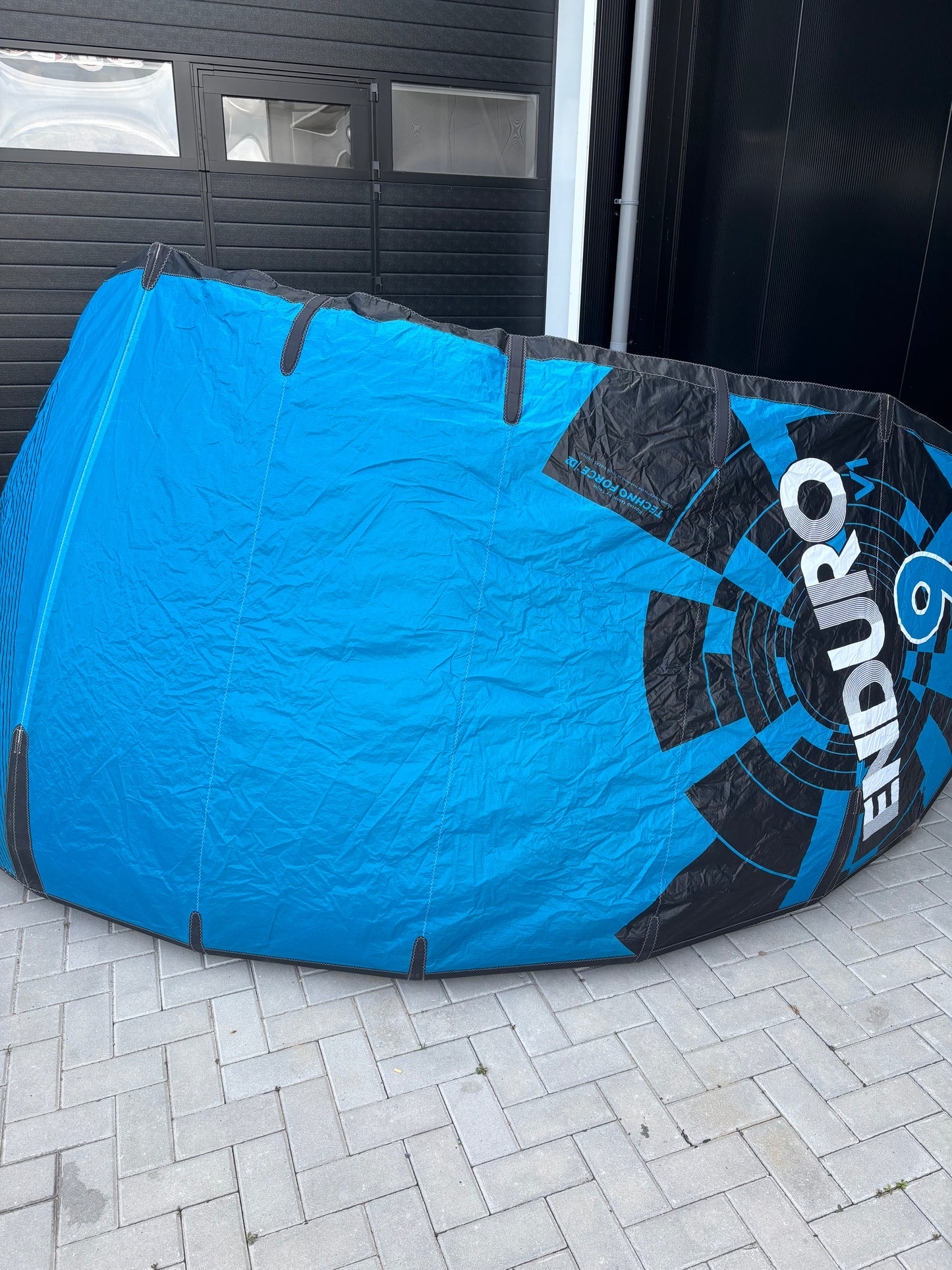 Ozone Enduro 9m + F-One TRAX Carbon 137x42 + Ozone Bar